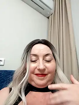 Lana_Luna1