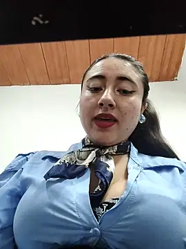 _Sarah-Office1