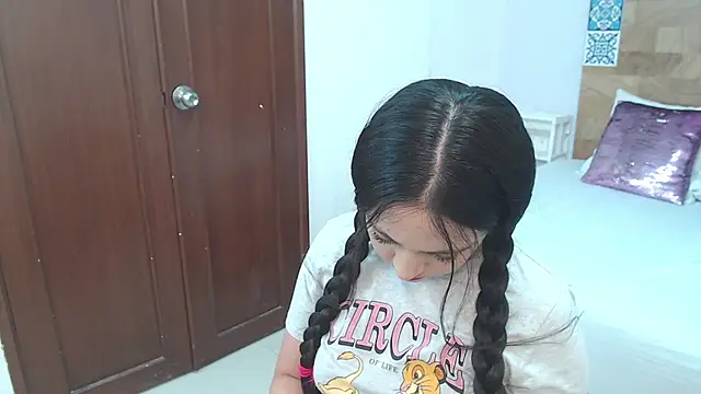 ScarletLevis