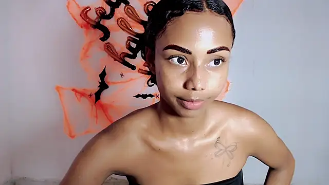 jasmin_brunette_