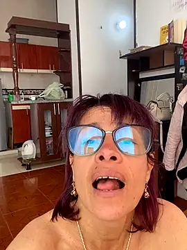 Webcam Model (Goddess-Love-)  is live.Free join now!