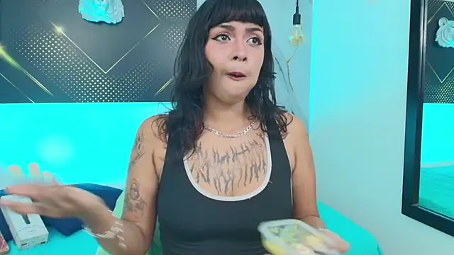 gabriela_cortez webcam stripchat model stream image