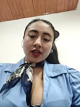 _Sarah-Office1