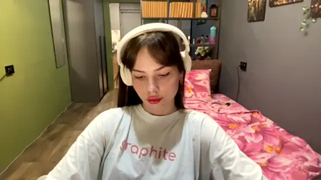  MysticAlisa chat room