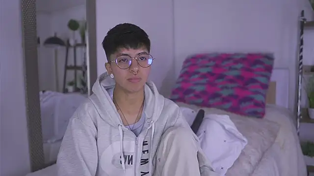 tommy_blue
