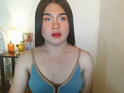 JustineBIGCUM