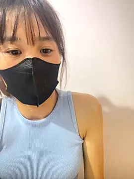 Webcam Model (Anya--)  is live.Free join now!
