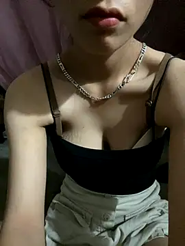 hi-hi-zz - Hi-hi-zz's free webcam - UK Sex Cams