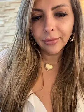_Abril-Office1 from StripChat is Freechat