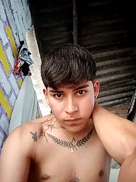 Lukas_strong