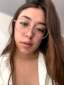 kimmy_vegga2 - Kimmy_vegga2's free webcam - UK Sex Cams
