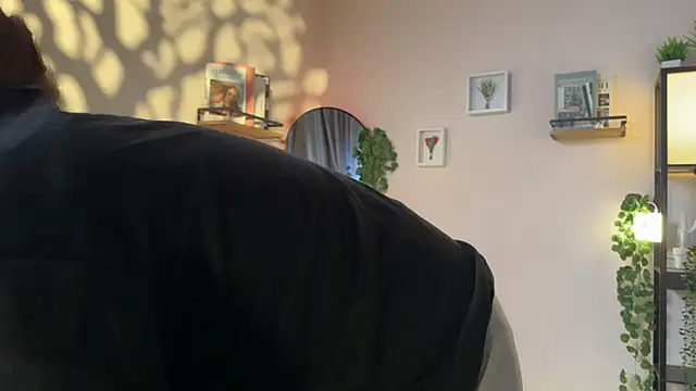 Lella_Ryann_