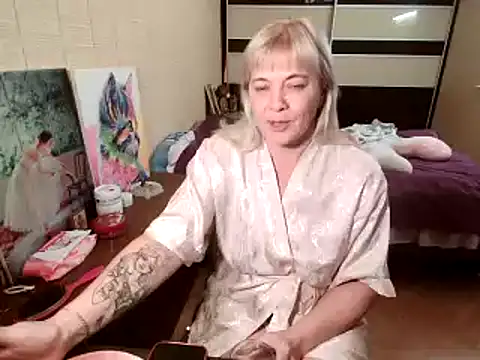 Lia_Laguna77