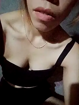 nhinhi-sexy - Nhinhi-sexy's free webcam - UK Sex Cams