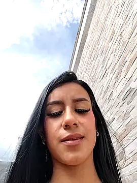 Juliana_Xander