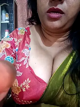Webcam Model (Swetyhoney)  is live.Free join now!
