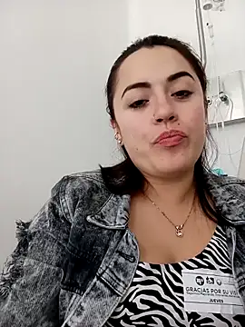 Lesly_10-