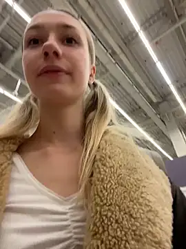 Lia__Love