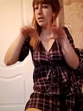 Webcam Model (Calibers2932)  is live.Free join now!