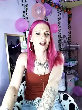 Webcam Model (Purple2StayThnxx)  is live.Free join now!