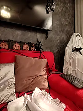 Webcam Model (IsisBlake)  is live.Free join now!