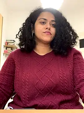 Curvydesifromgermany
