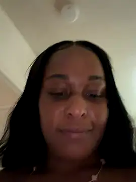 Webcam Model (Realwetpussy)  is live.Free join now!