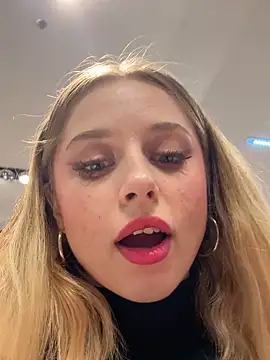 BabyAnais from StripChat is Freechat