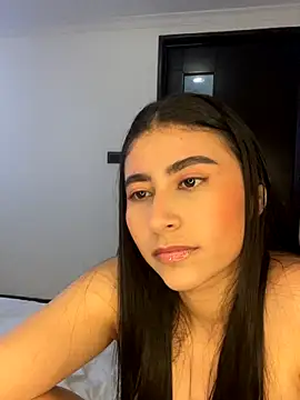 Webcam Model (Isabella_Montoya)  is live.Free join now!