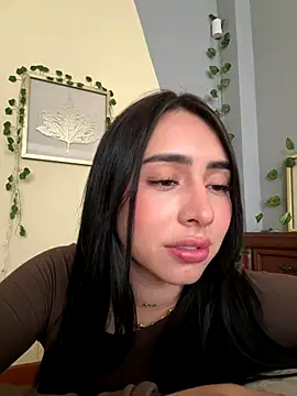 Webcam Model (isabella_jade)  is live.Free join now!