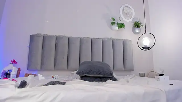 Emely_Deluxe