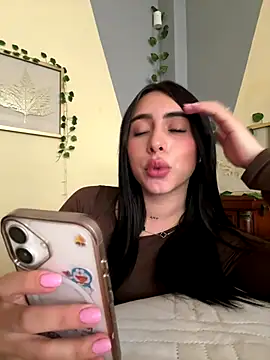 Webcam Model (isabella_jade)  is live.Free join now!
