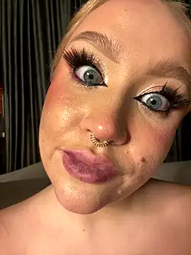 RollDolls