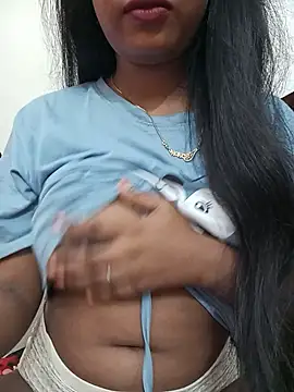Webcam Model (Kakoli-)  is live.Free join now!