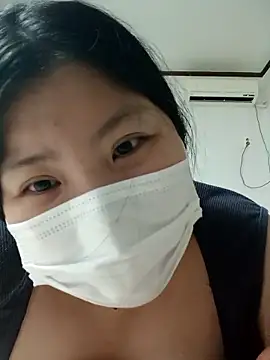 hello098712's Stripchat show and profile