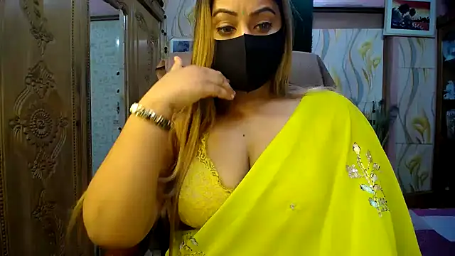 SeductiveMahira