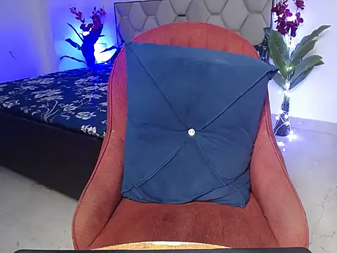 Little_queenn