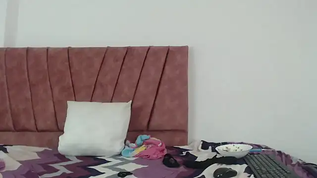Teens_latin19 Live Webcam on Stripchat