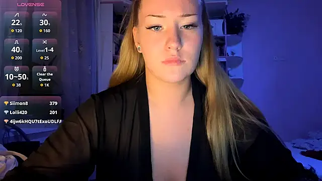 PandaFluff Live Webcam on Stripchat
