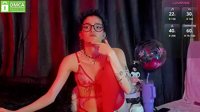 bluedarkelf888 - Bluedarkelf888's free webcam - UK Sex Cams