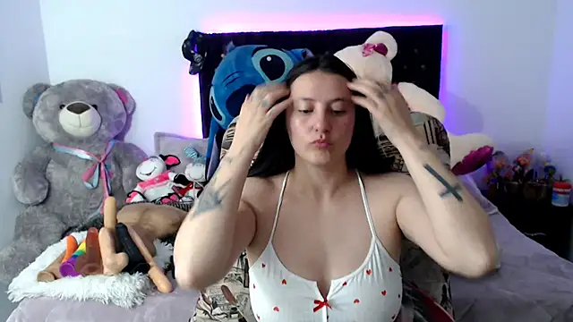 Lorenahot_06