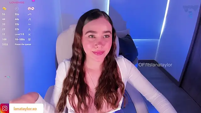 Webcam Model (lanataylor_)  is live.Free join now!