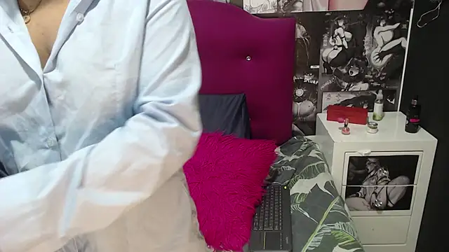 canela_a73 webcam stripchat model stream image