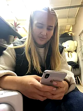 CandyVice from StripChat is Freechat
