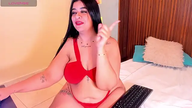 TianaGlow26