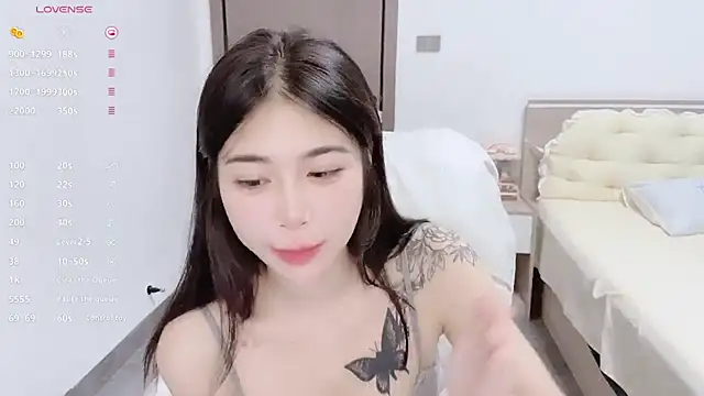 white-star - White-Star's free webcam - UK Sex Cams