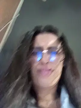 nathaly_12 - Nathaly_12's free webcam - UK Sex Cams