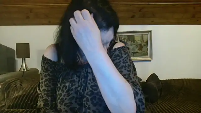 tiffanymature - TiffanyMature's free webcam - UK Sex Cams
