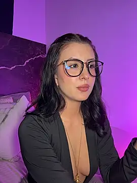 Webcam Model (EmaSaenz)  is live.Free join now!
