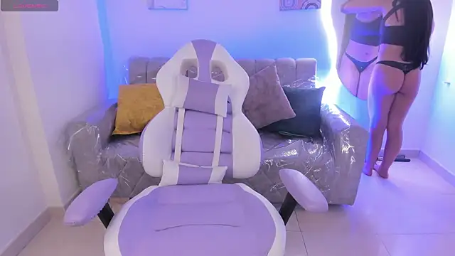 Charlotte_cowell_sub1_